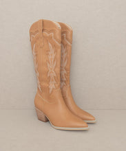 Load image into Gallery viewer, The Ainsley - Embroidered Cowboy Boot (DS)
