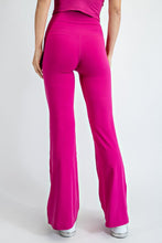 Load image into Gallery viewer, V Waist Flared Yoga Pants with Pockets (DS)
