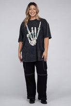 Load image into Gallery viewer, Curvy - Skeleton Rock Hand Sign Graphic Top (DS)
