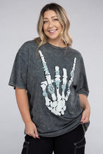 Load image into Gallery viewer, Curvy - Skeleton Rock Hand Sign Graphic Top (DS)
