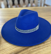 Load image into Gallery viewer, Felt Wide Brim Hat (DS)
