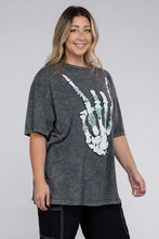 Load image into Gallery viewer, Curvy - Skeleton Rock Hand Sign Graphic Top (DS)
