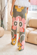 Load image into Gallery viewer, Flower Power Wide Pants (DS)
