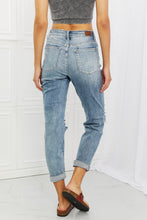 Load image into Gallery viewer, Judy Blue Malia Full Size Mid Rise Boyfriend Jeans
