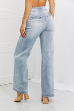 Load image into Gallery viewer, The Bethany Jeans - curvy (DS)
