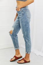 Load image into Gallery viewer, Judy Blue Malia Full Size Mid Rise Boyfriend Jeans
